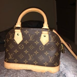 Authentic Louis Vuitton CROSSBODY/HAND HELD